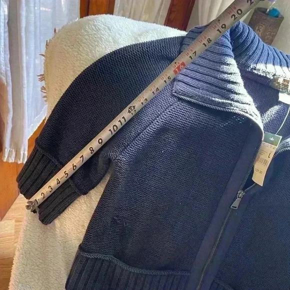 Eddie Bauer cardigan - Picture 5 of 9